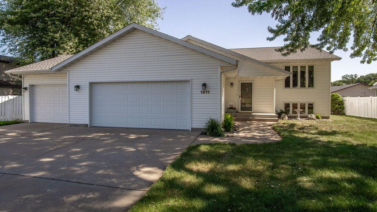 1811 Mitscher Avenue, Eau Claire WI 54701 - Residential house for sale - MLS #1603238 - image5