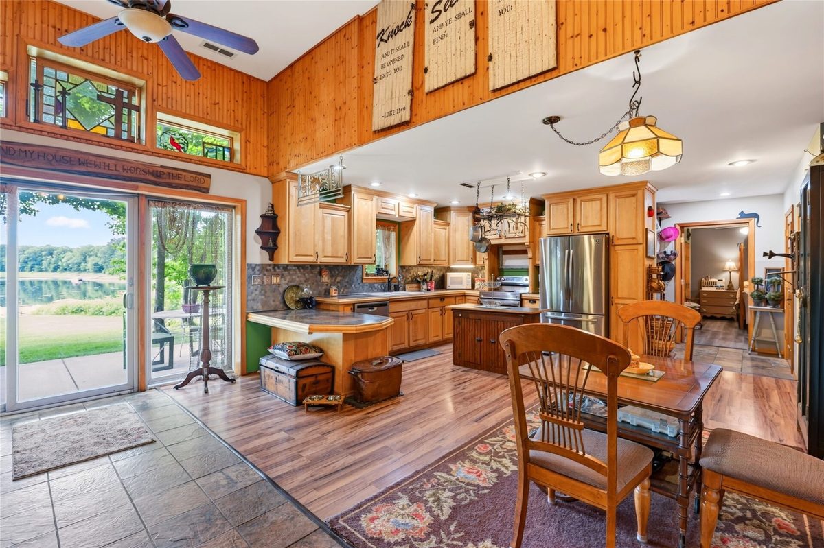 318 Wennenberg Shore Drive, Shell Lake WI 54871 - Residential house for sale - MLS #1603523 - image11