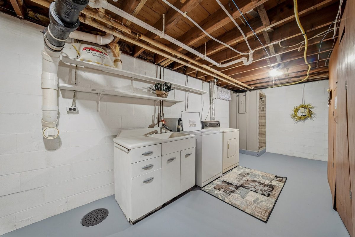 1213 Ervin Road, Eau Claire, WI — photo 29