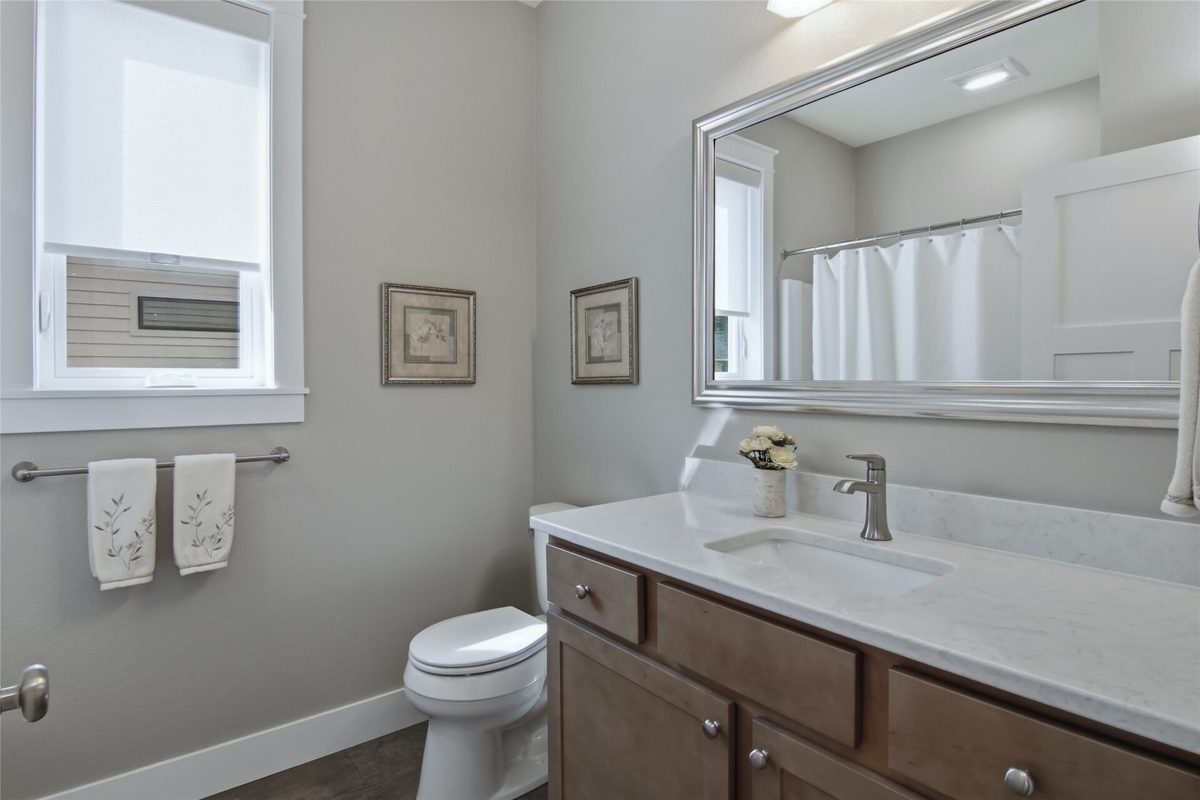 3729 Crest Ridge Court, Eau Claire, WI