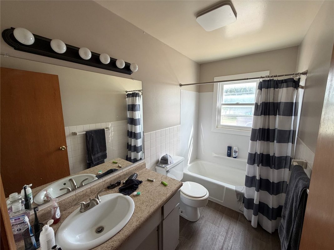 1501-1503 1505-1507 Harding Avenue, Eau Claire WI 54701 - ResidentialIncome house for sale - MLS #1605208 - image9