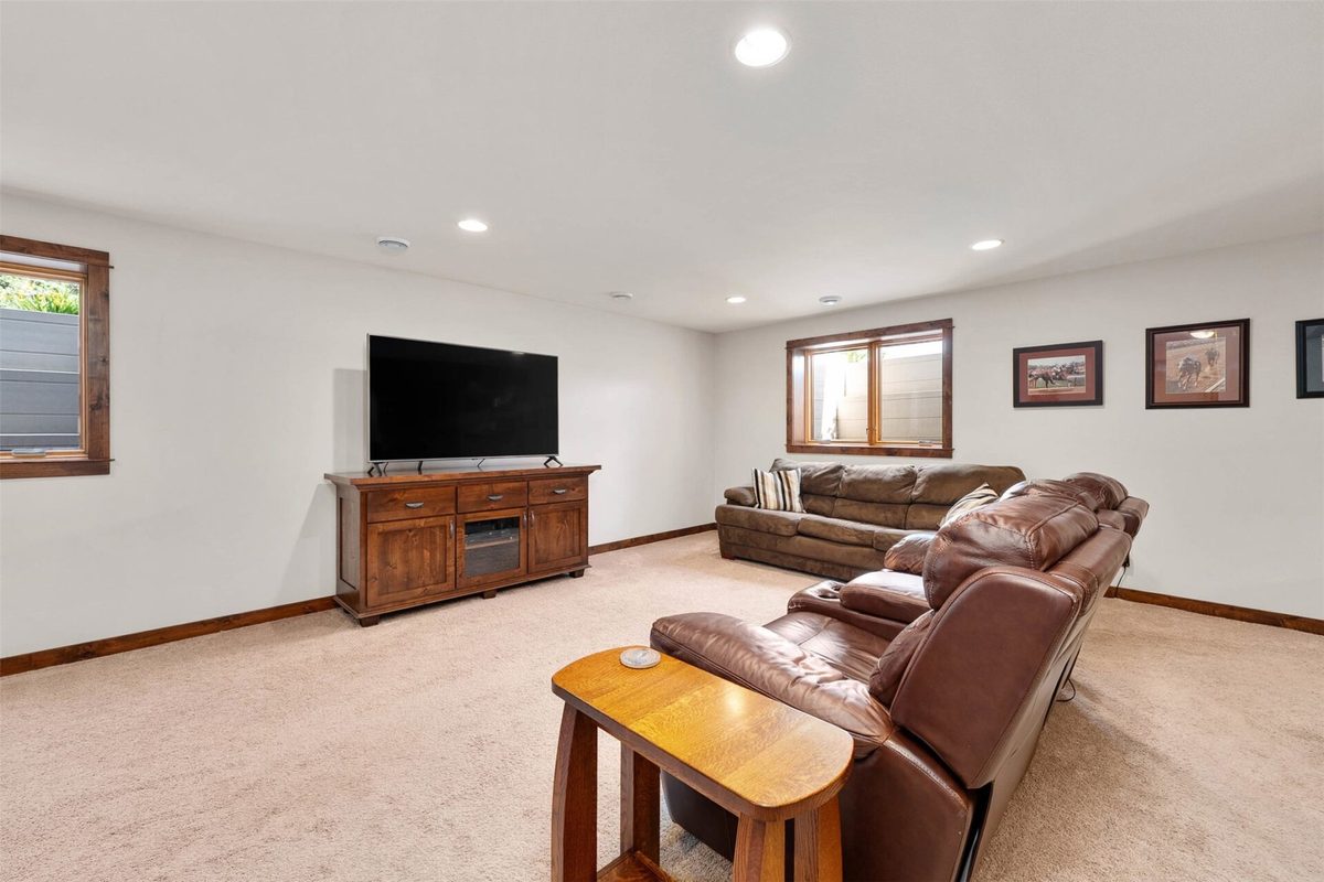 4274 Mill Ridge Circle, Eau Claire WI 54703 - Residential house for sale - MLS #1602413 - image24