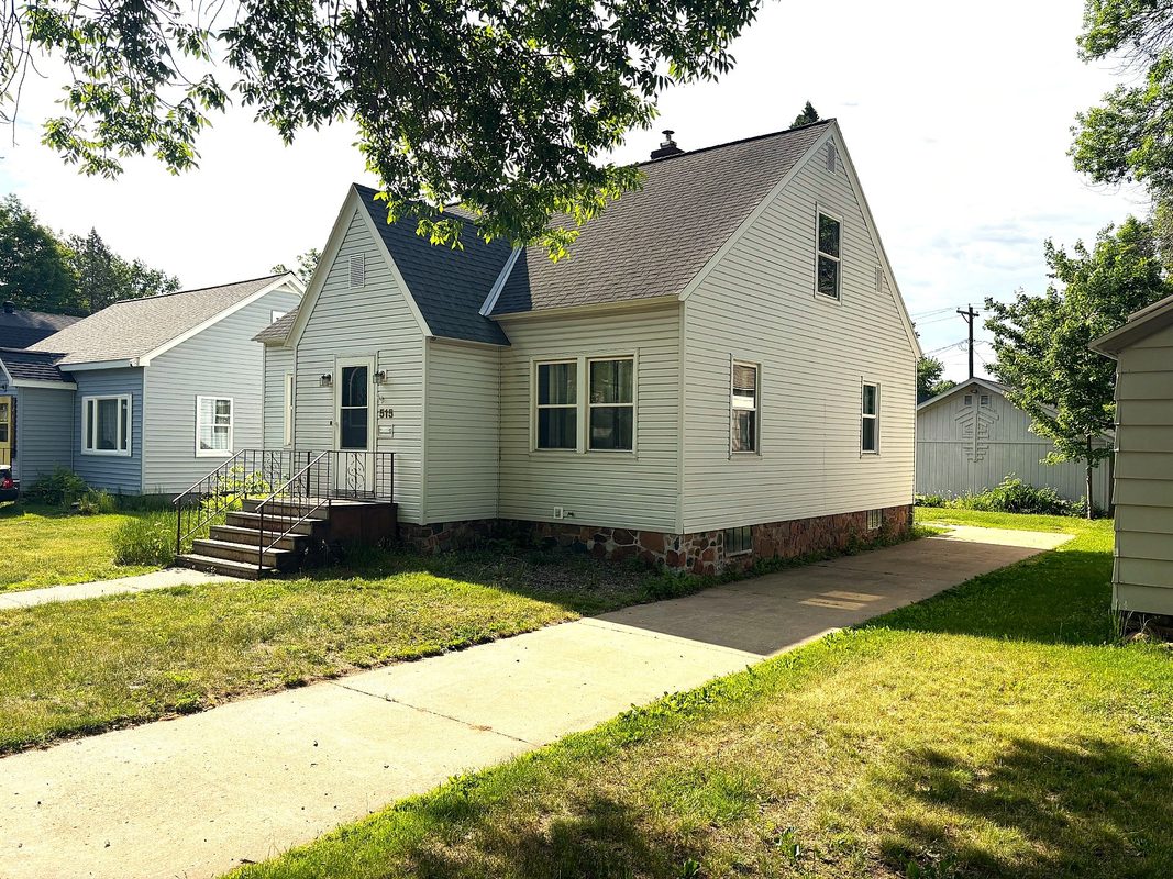 515 Oak Street, Spooner WI 54801 - Residential house for sale - MLS #1601745 - image3