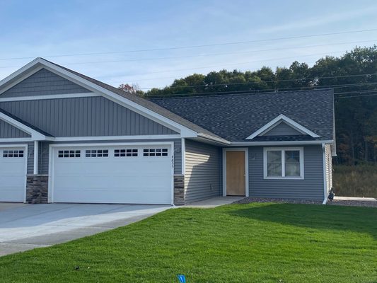 5027 Maple Leaf Path Eau Claire WI 54703
