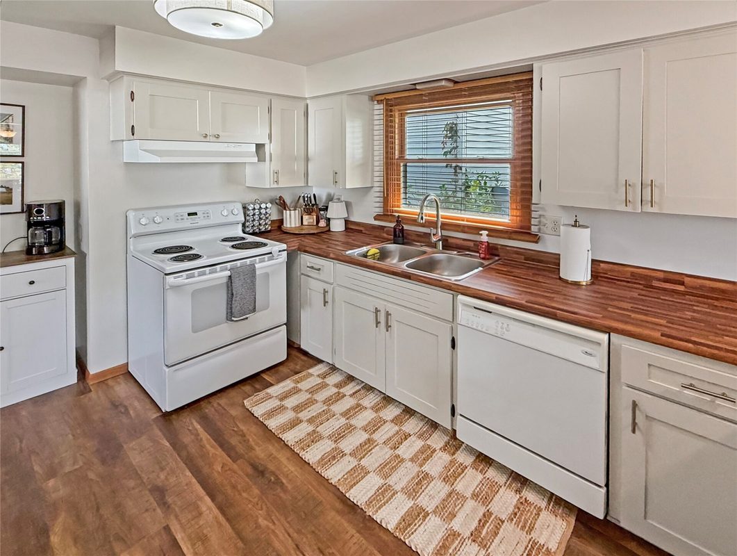 2417 Shale Ledge Road, Eau Claire WI 54703 - Residential house for sale - MLS #1605843 - image6