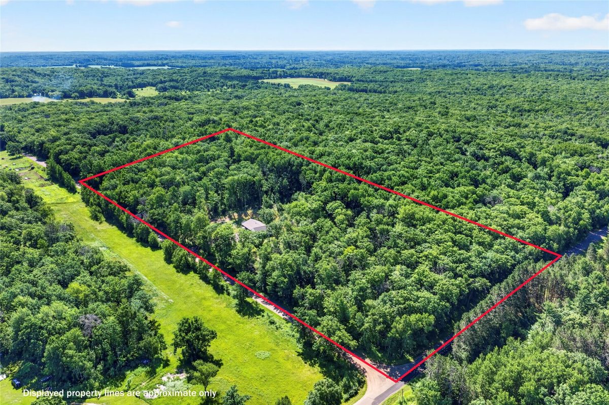 W4855 2nd Avenue, Spooner WI 54801 - Residential house for sale - MLS #1603405 - image3