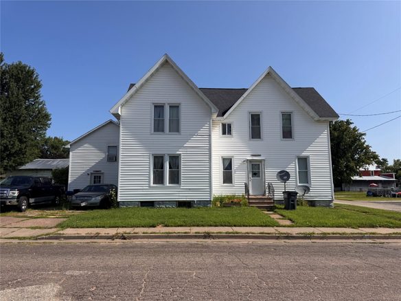 26134 Pine Street, Eleva WI 54738 - ResidentialIncome house for sale - MLS #1603589 - image1
