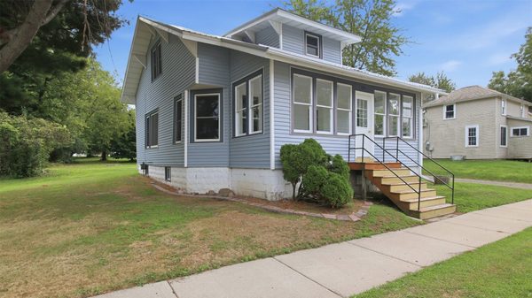 329 Washington Street Stanley WI 54768
