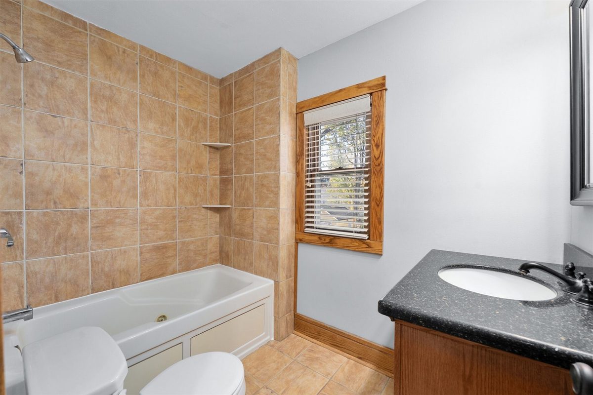 233 Garfield Avenue, Eau Claire WI 54701 - Residential house for sale - MLS #1606145 - image26
