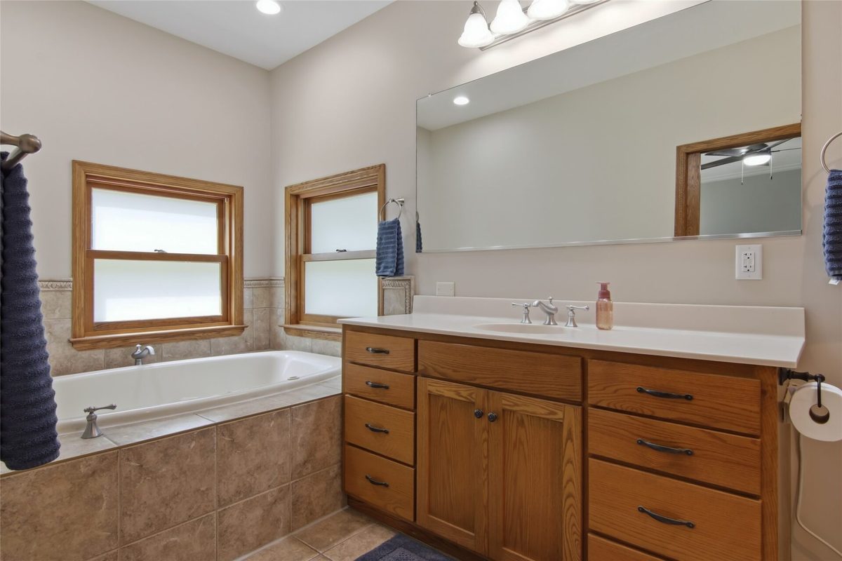 W245 Woodridge Drive, Eau Claire WI 54701 - Residential house for sale - MLS #1602701 - image24