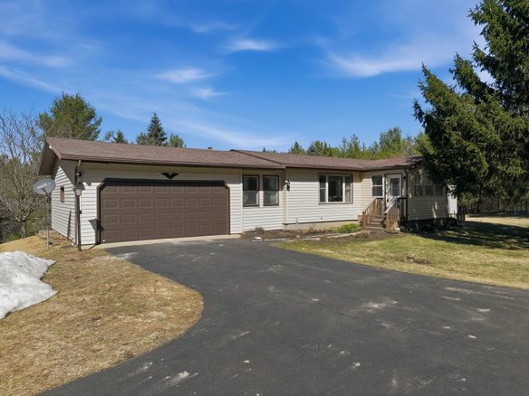 13942 W County Road B, Fairchild WI — $300,000
