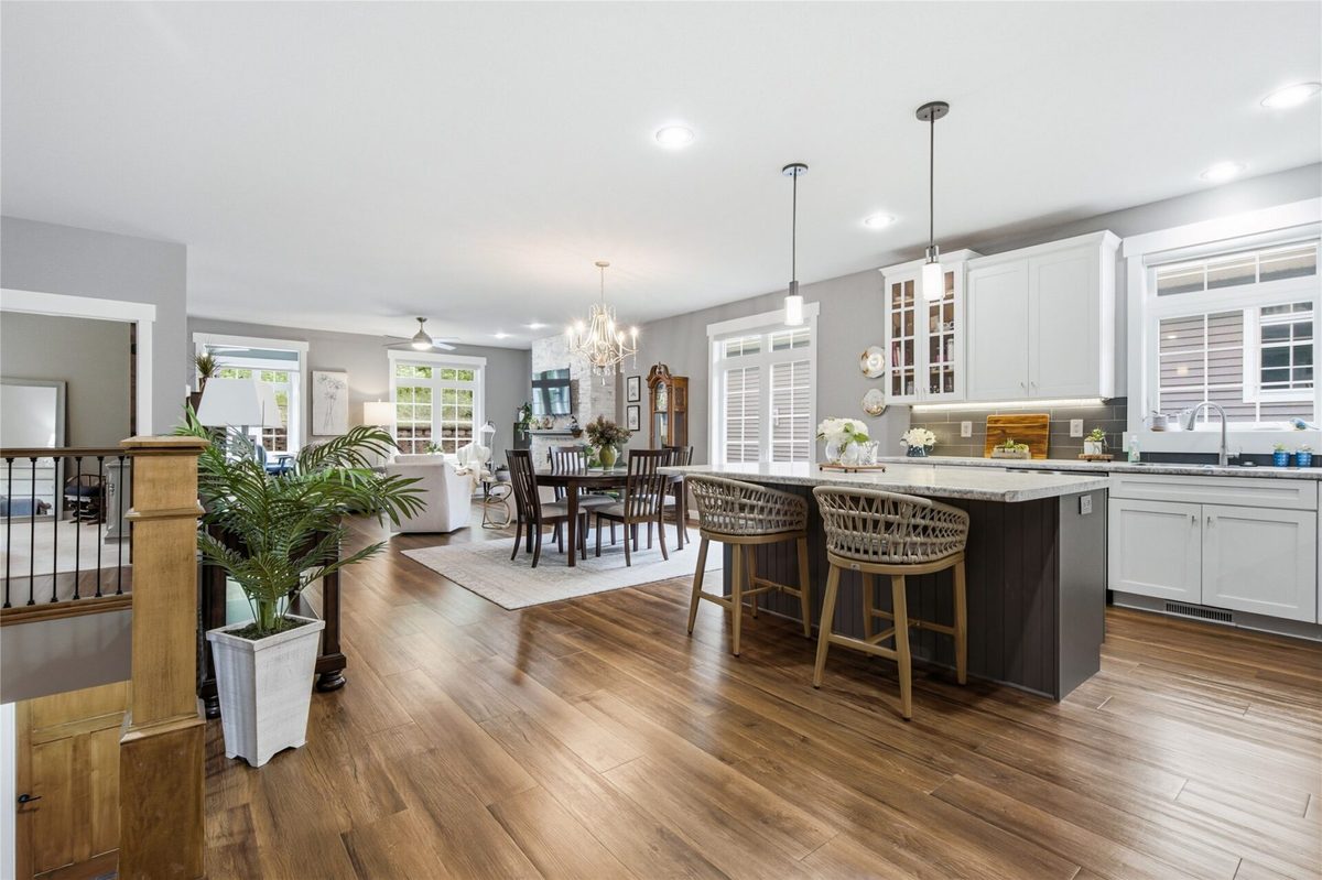 4523 Village Oaks Circle, Eau Claire WI 54701 - Residential house for sale - MLS #1602689 - image7