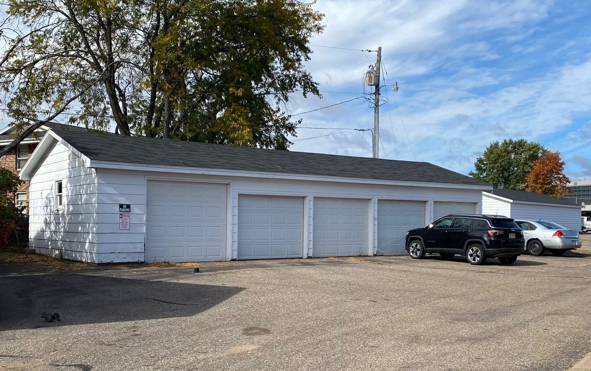2714 Thomas Drive, Eau Claire WI 54701 - ResidentialIncome house for sale - MLS #1601250 - image2