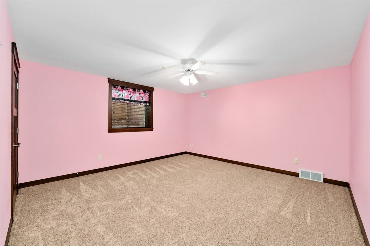 1904 Deblene Lane, Eau Claire WI 54703 - Residential house for sale - MLS #1606176 - image43
