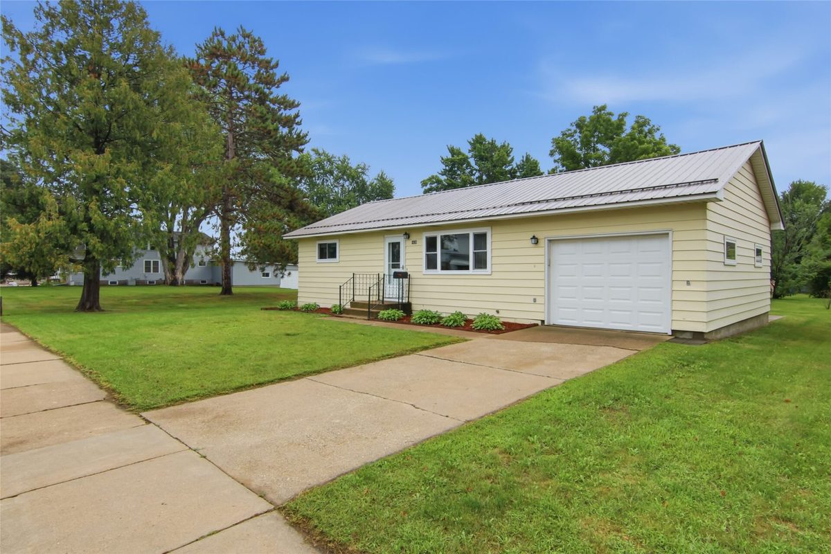 1630 19th Avenue, Bloomer WI 54724 - Residential house for sale - MLS #1604777 - image2