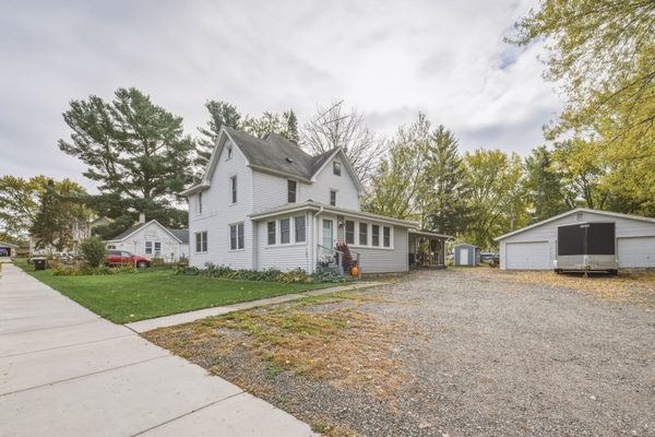 334 E 2nd Avenue Stanley WI 54768