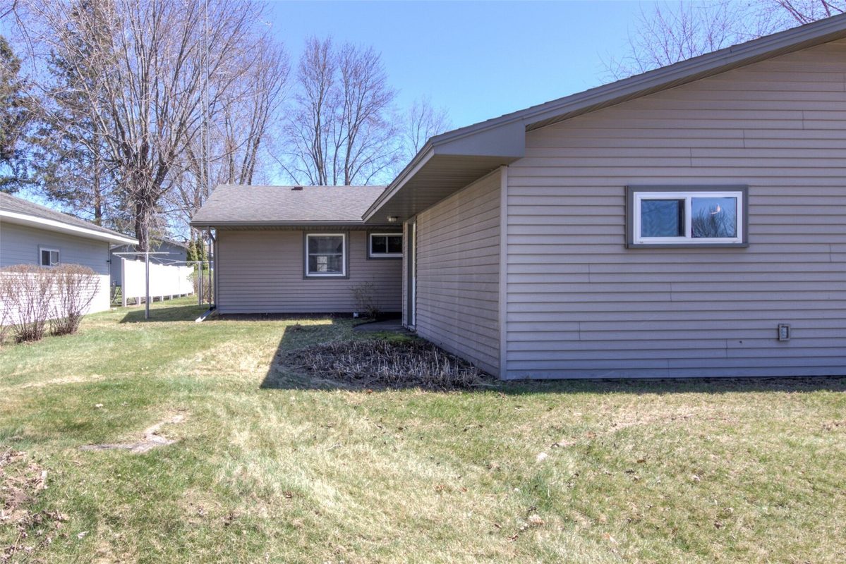 248 Mills Street Cadott WI 54727 — photo 31