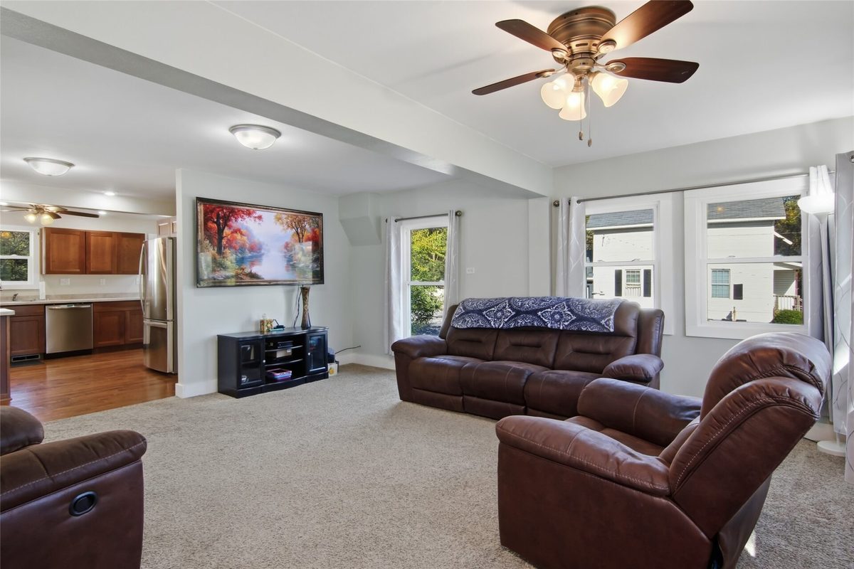 222 Michigan Street, Eau Claire WI 54703 - Residential house for sale - MLS #1605682 - image2