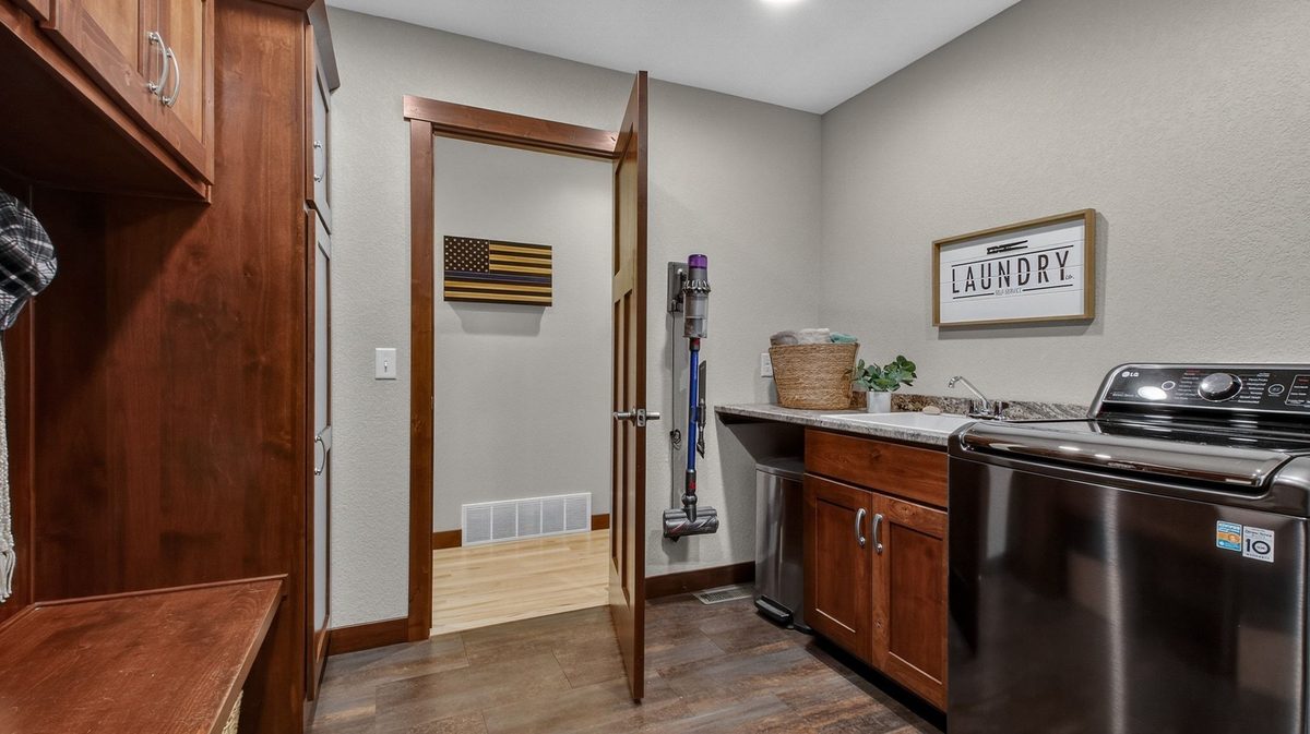 Residential at E3547 Pine Creek Road, Eleva, WI 54738 — photo 11