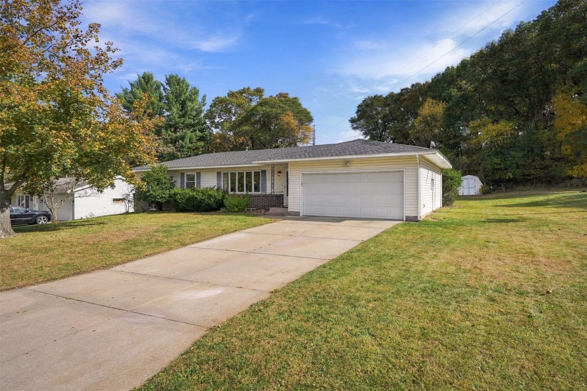 3101 Dale Road, Eau Claire WI 54703 - Residential house for sale - MLS #1605937 - image2