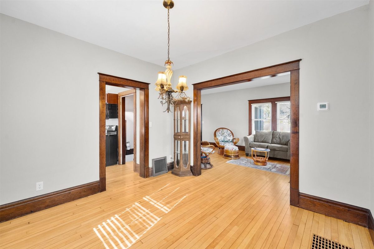 233 Garfield Avenue, Eau Claire WI 54701 - Residential house for sale - MLS #1606145 - image8