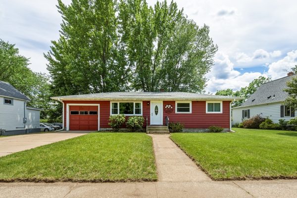 325 Selma Street, Eau Claire WI 54703 - Residential house for sale - MLS #1602312 - image1