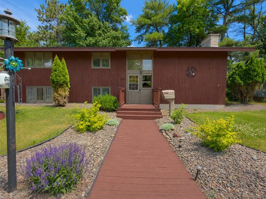 607 Cross Avenue Amery WI 54001