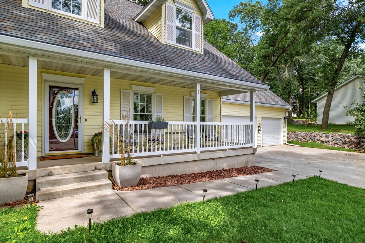 318 Paris Place  Eau Claire WI 54703 — photo 3