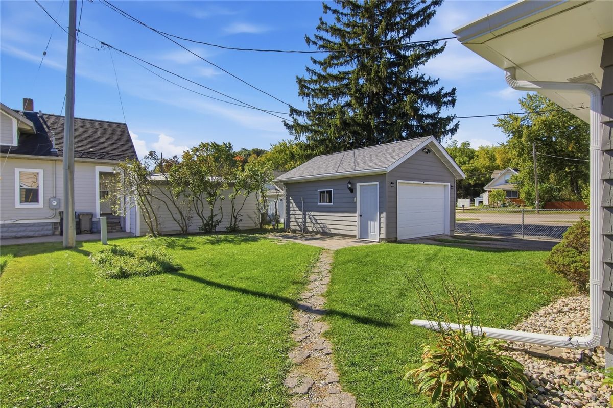 1043 Vine Street, Eau Claire WI 54703 - Residential house for sale - MLS #1605776 - image27