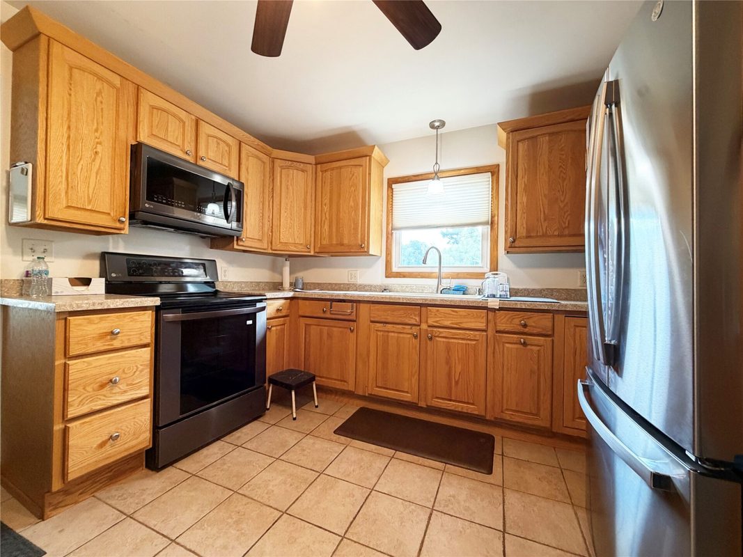 1812 Peterson Avenue, Eau Claire WI 54703 - Residential house for sale - MLS #1604552 - image5