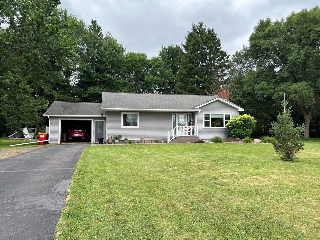 1045 10th Avenue, Cumberland WI 54829 - Residential house for sale - MLS #1603506 - image2