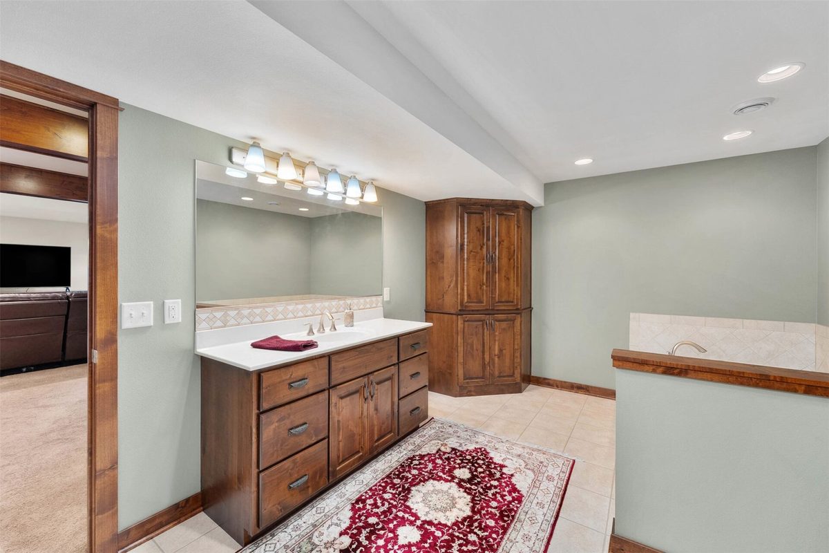 4274 Mill Ridge Circle, Eau Claire WI 54703 - Residential house for sale - MLS #1602413 - image31