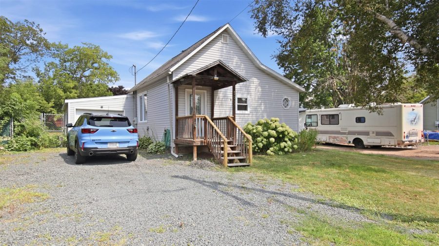 107 Blaine Avenue