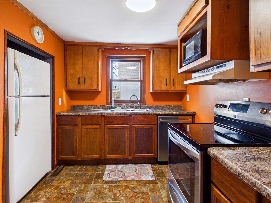 221 2nd Avenue, Shell Lake WI 54871 - Residential house for sale - MLS #1606348 - image17