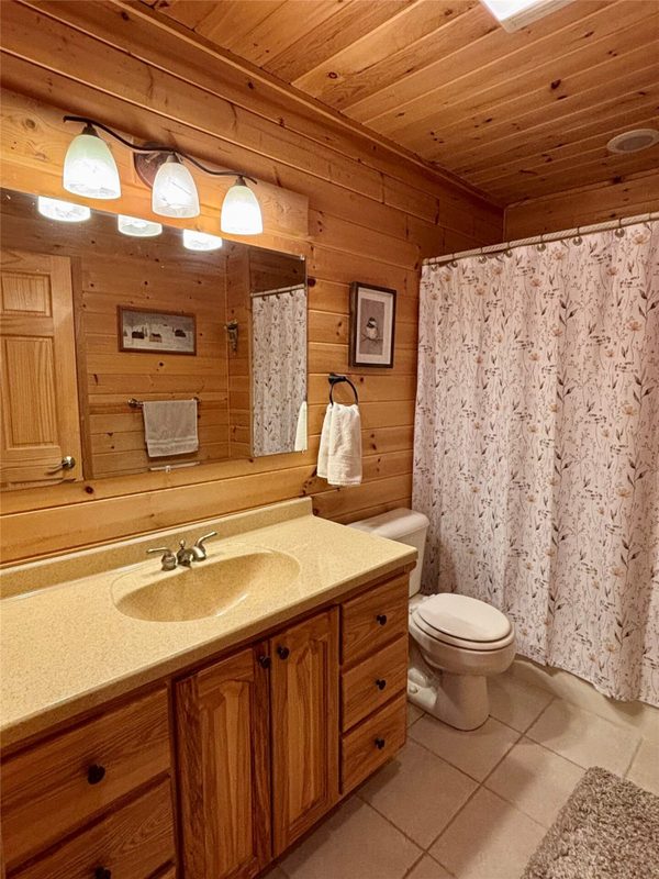 W855 Metcalf Road, Stone Lake, WI