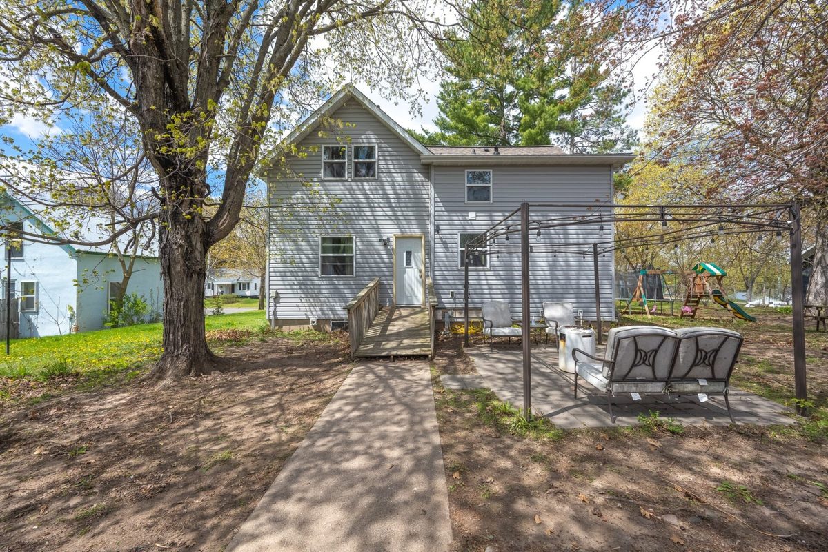 207 1st Avenue, Frederic WI 54837 - Residential house for sale - MLS #1600995 - image2