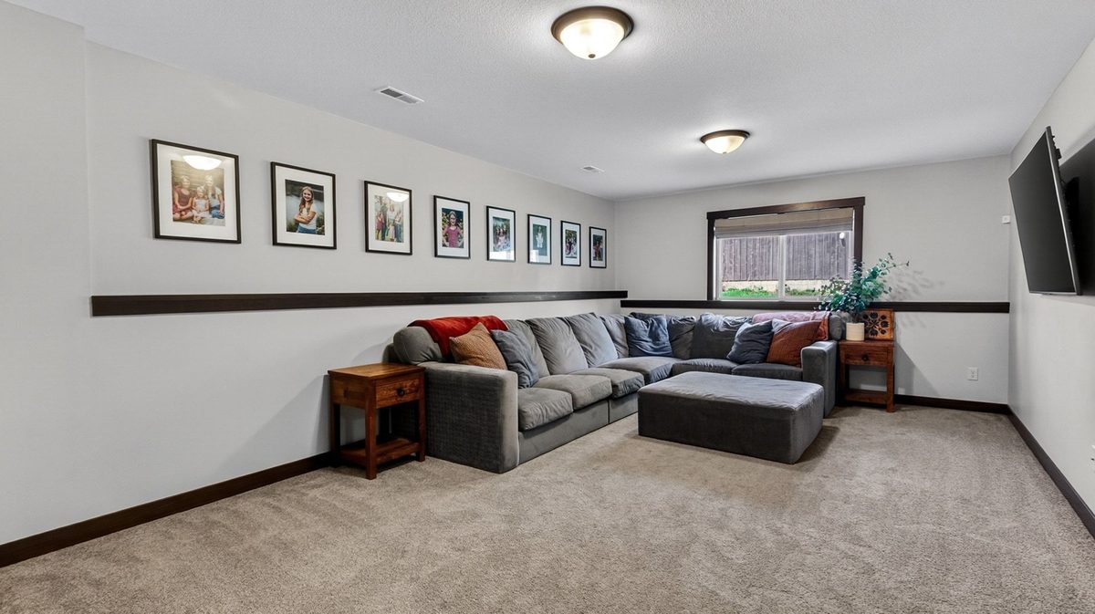 1929 Gooder Street Eau Claire WI 54703 — photo 23