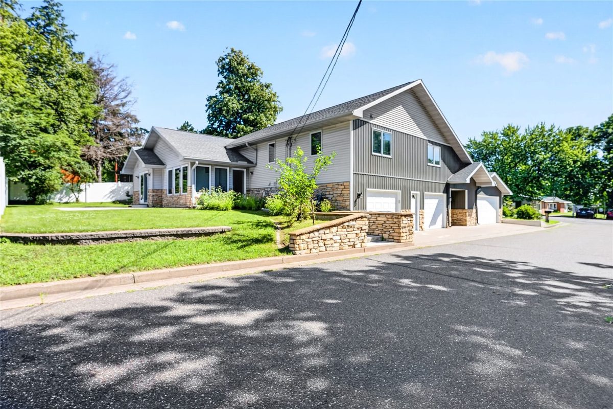 609 Walter Street, Spooner, WI