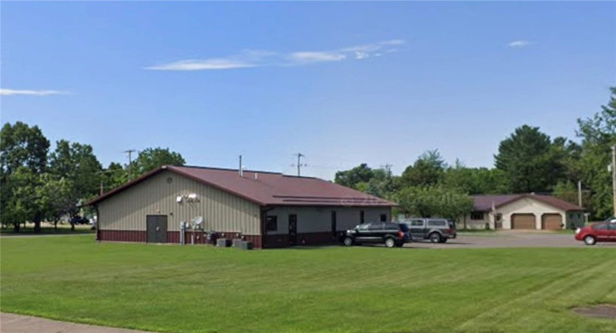 708 W Washington Street, Augusta, WI — photo 2