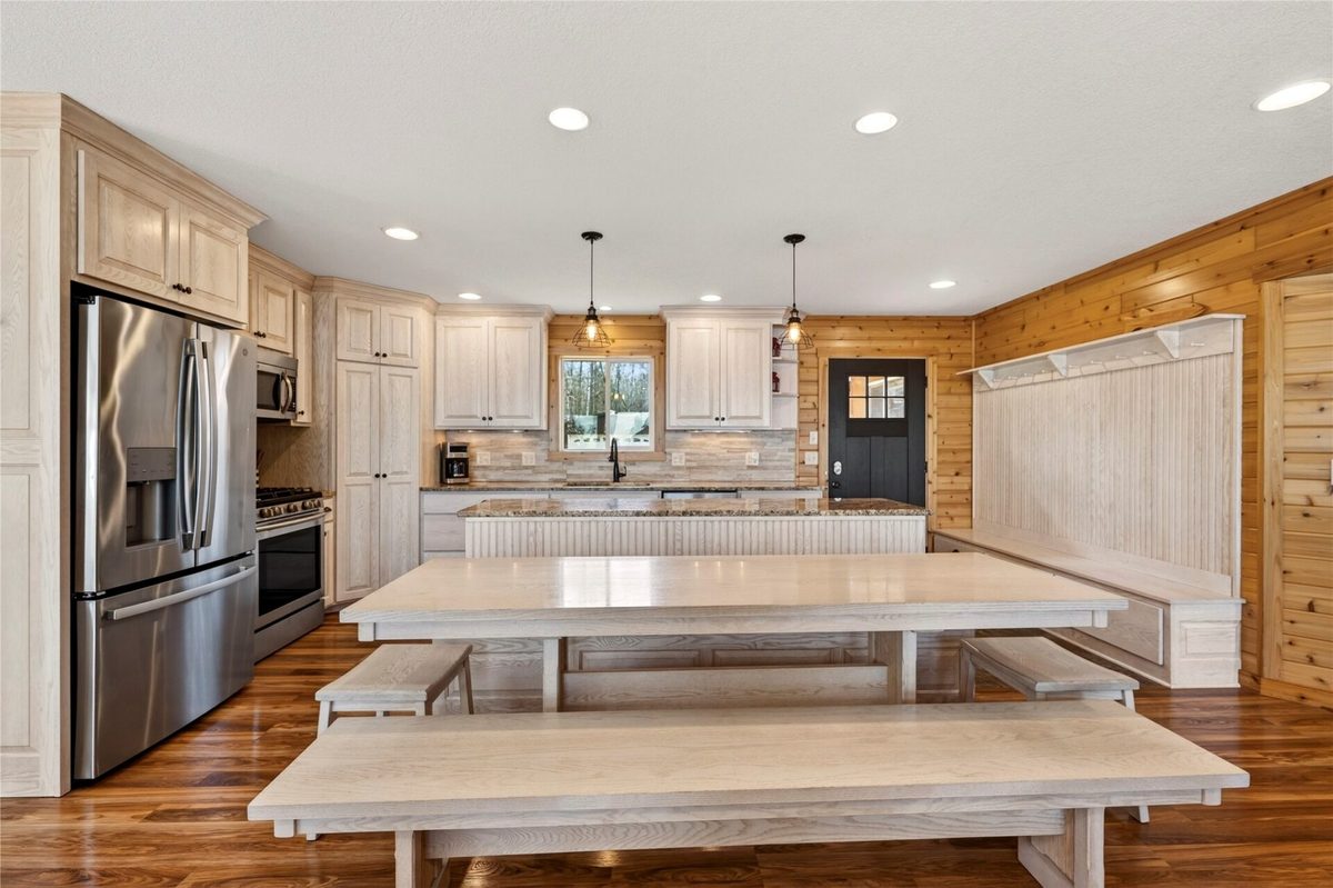 7902N Stone Bay Lane, Hayward, WI — photo 14