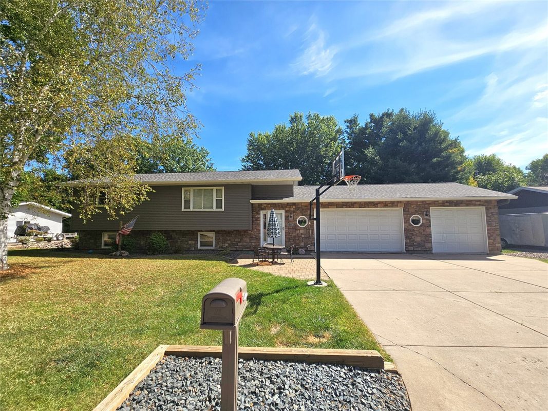 1105 Boehmer Drive, Rice Lake WI 54868 - Residential house for sale - MLS #1604746 - image2