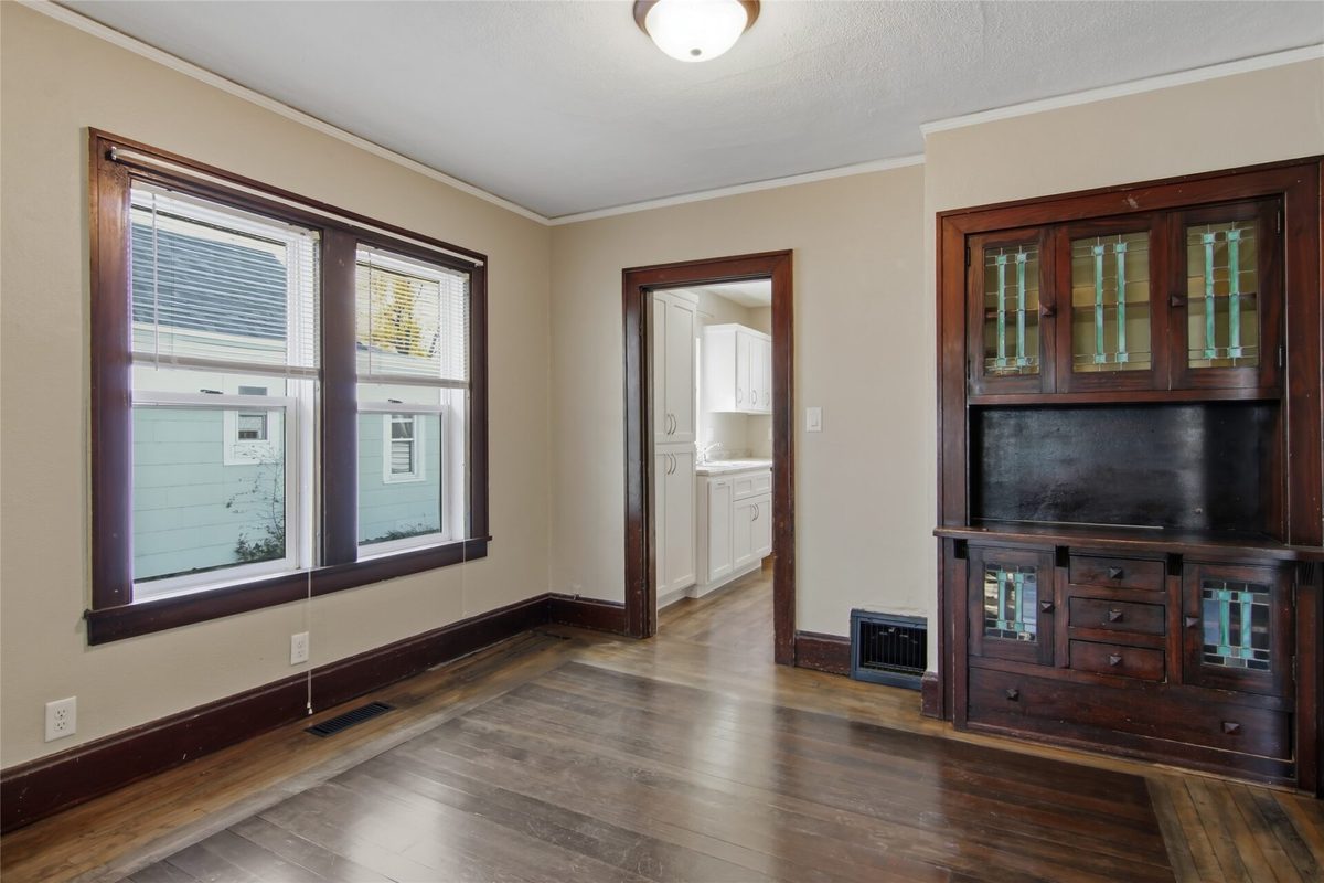 2422 4th Street, Eau Claire WI 54703 - Residential house for sale - MLS #1606149 - image9