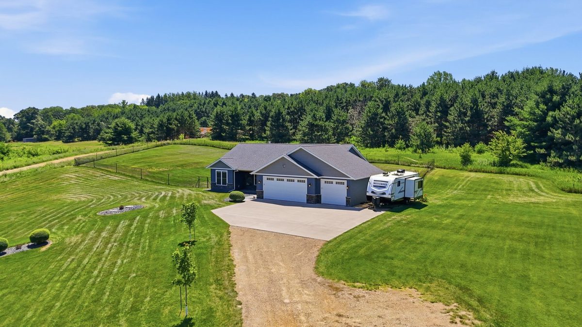 911 67th Avenue, Hudson WI 54016 - Residential house for sale - MLS #1603301 - image33