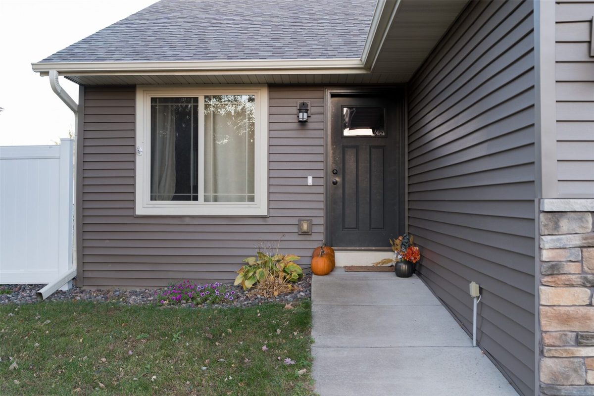 675 Blue Karner Drive, Altoona WI 54720 - Residential house for sale - MLS #1606111 - image2