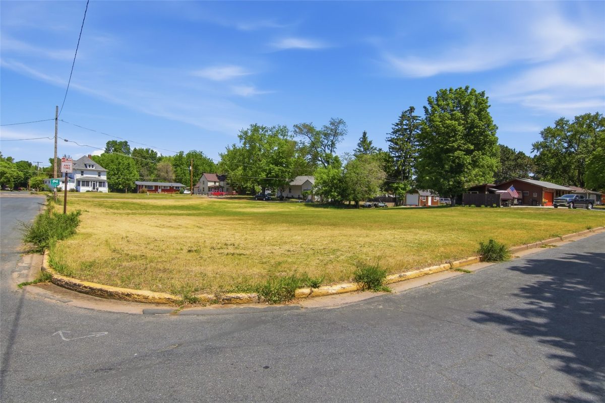 1406 Stout Road, Menomonie, WI