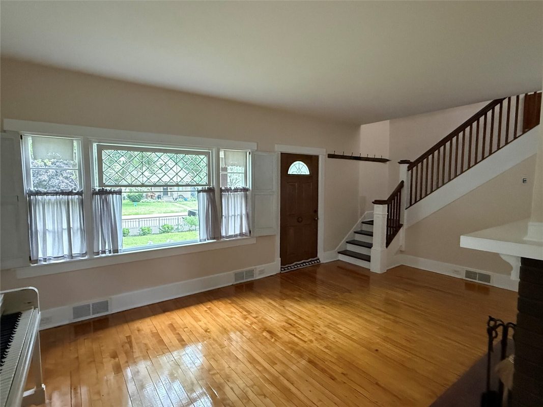 1524 Highland Avenue, Eau Claire WI 54701 - Residential house for sale - MLS #1602633 - image2