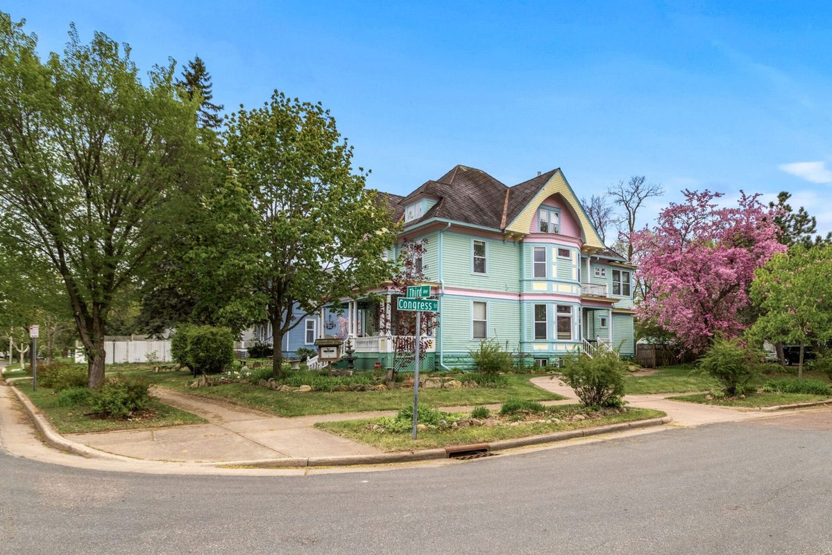 930 3rd Avenue, Eau Claire WI 54703 - Residential house for sale - MLS #1599112 - image2