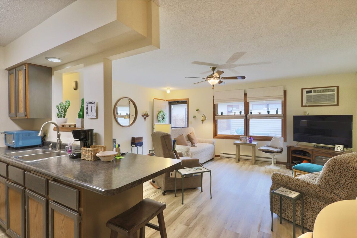 3434 Miller Street Eau Claire WI 54701 — photo 11