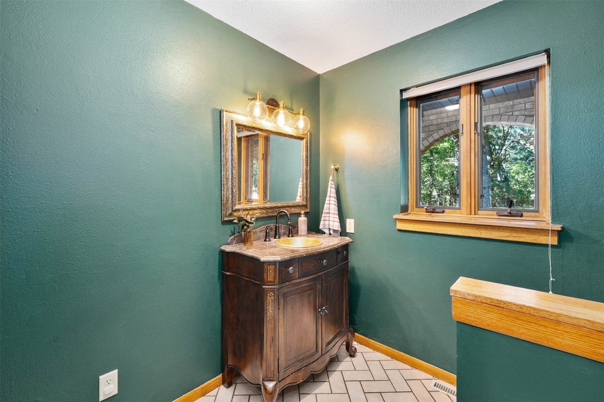 7865 Blue Valley Drive, Eau Claire WI 54703 - Residential house for sale - MLS #1604922 - image20