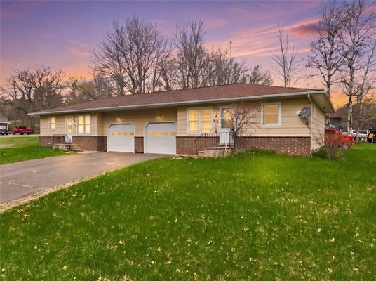 916-918 Michigan Street Spooner WI 54801